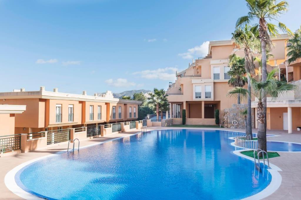 Casa Junto Golf La Sella Y Centro Budista Sakya Muntanya la Sella Экстерьер фото